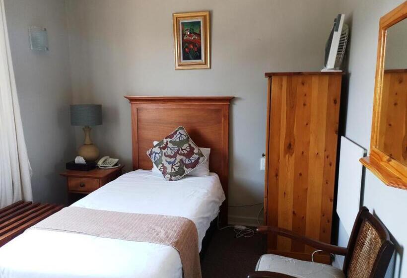 标准单人间, Nolangeni