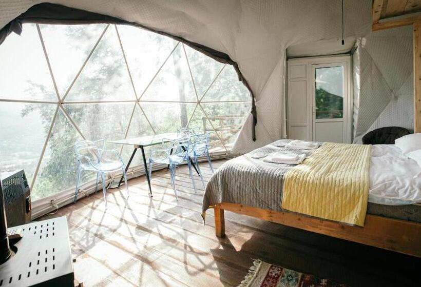 چادر با خدمات رفاهی استاندارد, Wine Space