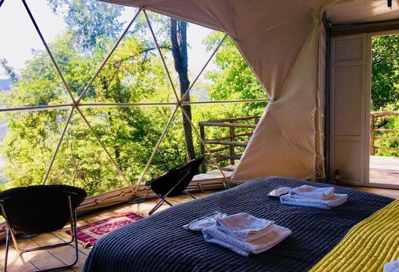 چادر با خدمات رفاهی استاندارد, Wine Space