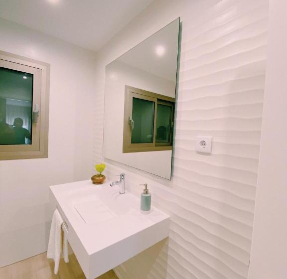 اتاق استاندارد با بالکن و چشم‌انداز دریا, Maré Viva Bed & Breakfast