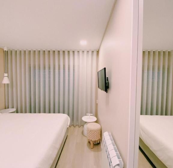 اتاق استاندارد با بالکن و چشم‌انداز دریا, Maré Viva Bed & Breakfast