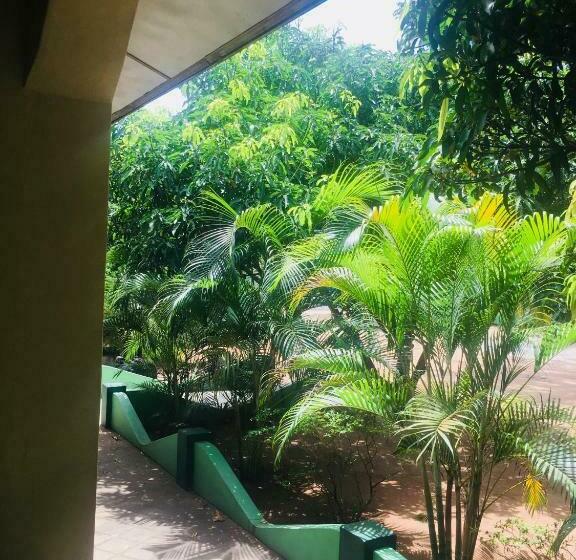 패밀리 룸 가든 전망, New Land Guest House