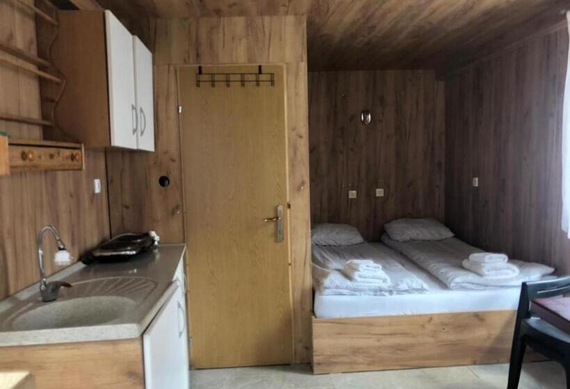 بانگلوی استاندارد 2 خوابه, Riverside Guesthouse