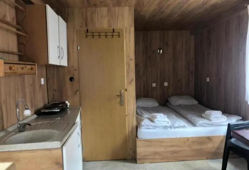 بانگلوی استاندارد 2 خوابه, Riverside Guesthouse