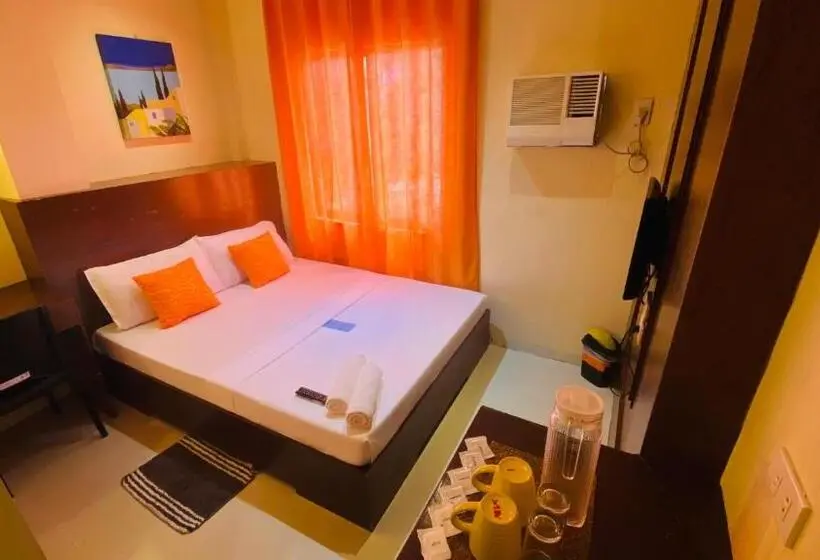 اتاق اکونومی, Vicente Aguirre Rooms