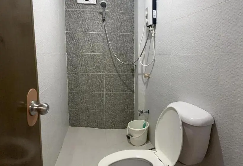 Economy Triple Room, Vicente Aguirre Rooms