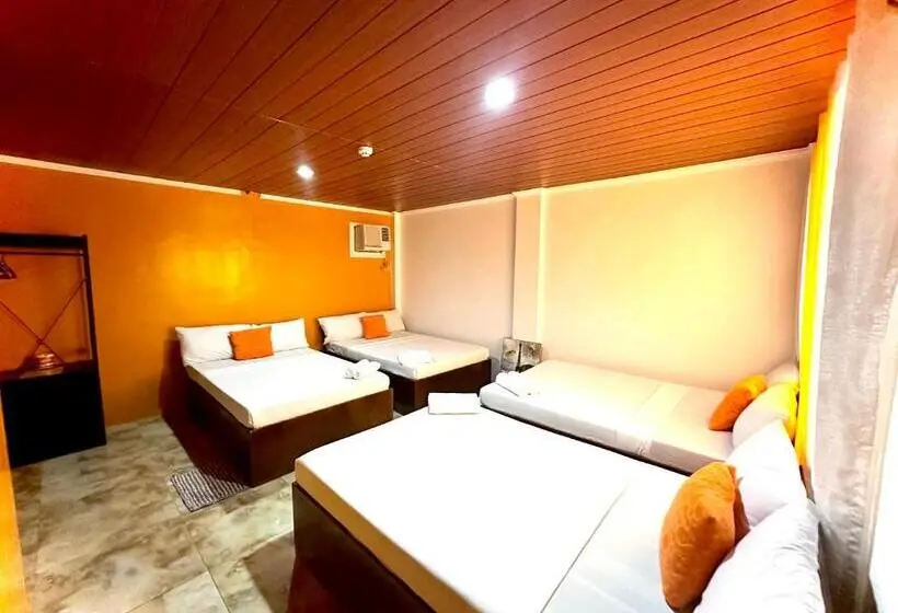 اتاق خانوادگی, Vicente Aguirre Rooms