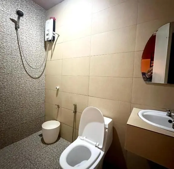 اتاق خانوادگی, Vicente Aguirre Rooms