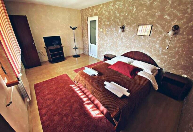 标准间, Pensiunea Dia