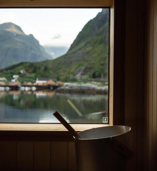オーシャンビュースーペリアースイート, Holmen Lofoten