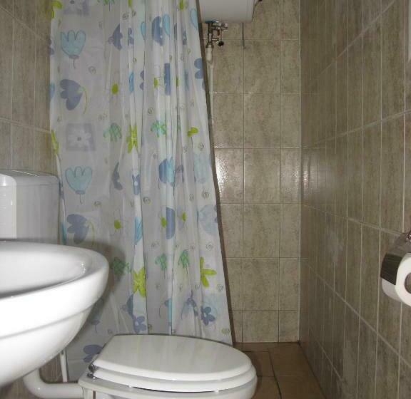 بانگلوی استاندارد, Apartments Izvor Lisine