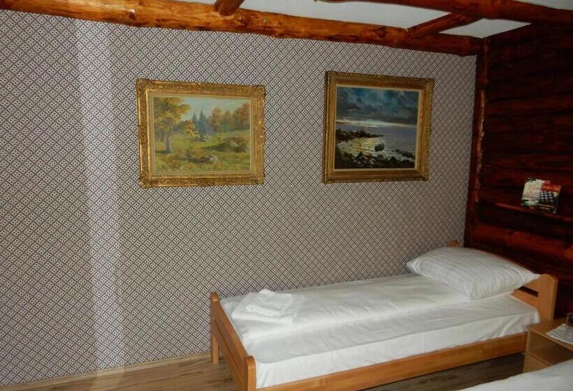 اتاق استاندارد سه تخته با بالکن, Apartments Izvor Lisine