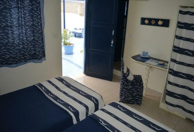 StandaardKamer, Yacht Club Sal