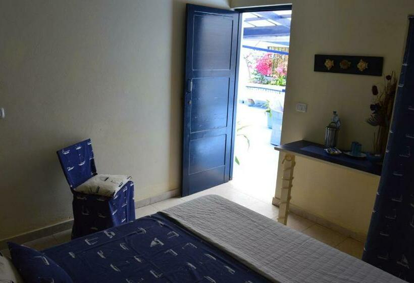 Quarto Estandar, Yacht Club Sal
