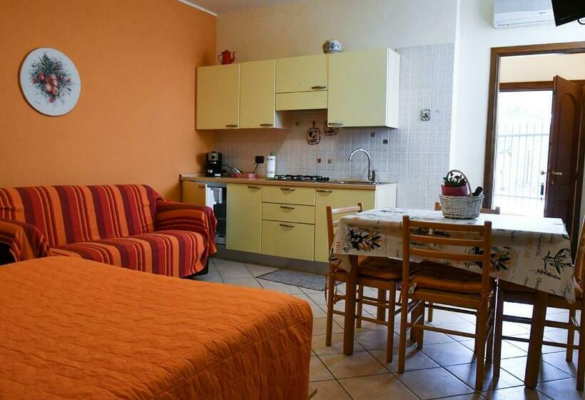 إستوديو قياسى مزودة بتراس, Gli Angeli Agriturismo