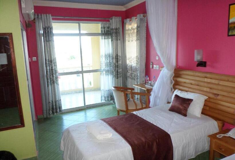 اتاق لوکس, Pinebreeze Holiday Resort