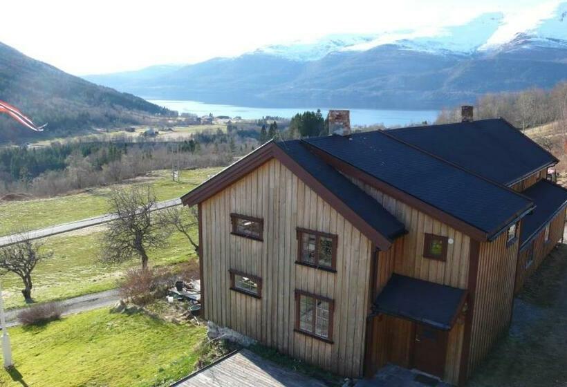 غرفة ديلوكس, Staurset Gård