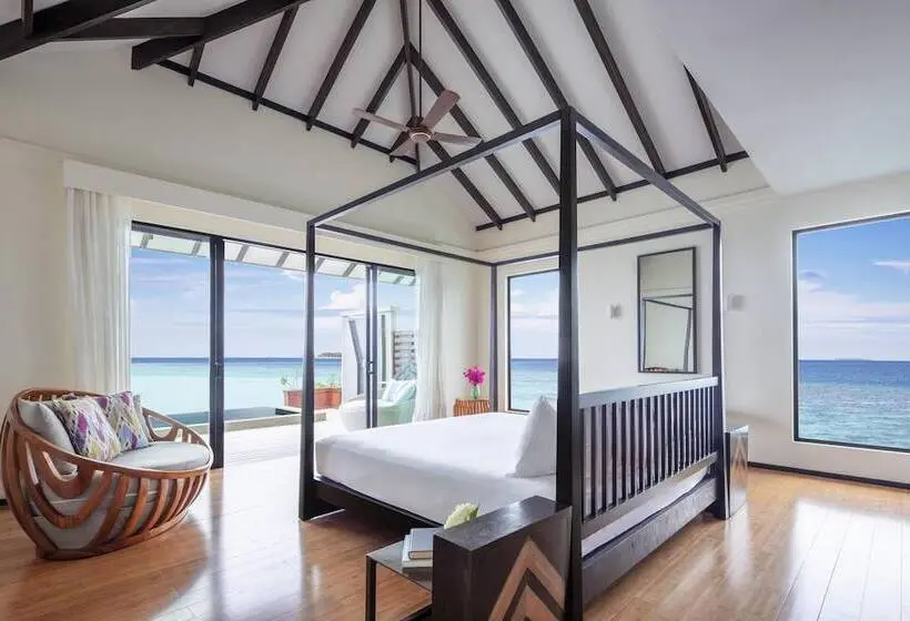 سوییت با استخر, Nh Collection Maldives Havodda Resort