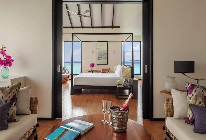 سوییت با استخر, Nh Collection Maldives Havodda Resort
