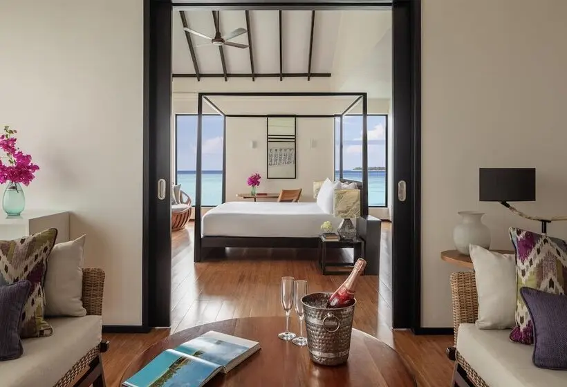 سوییت با استخر, Nh Collection Maldives Havodda Resort