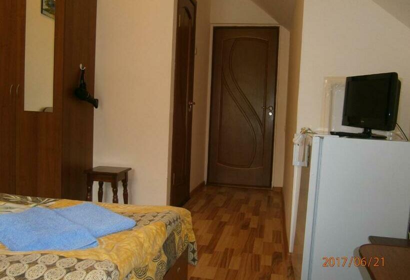 اتاق استاندارد, Guest House Barhatniy Sezon
