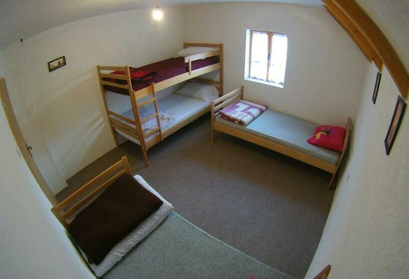 اتاق کلاسیک چهارنفره, Guesthouse Letnja Basta