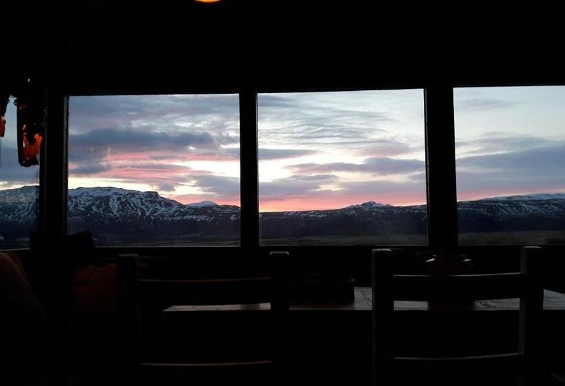 اتاق استاندارد چهارنفره با سرویس بهداشتی مشترک, Geysir Hestar