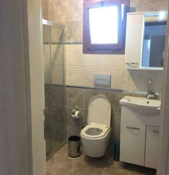 Deluxe Kolmen Hengen Huone, Aydeniz Otel