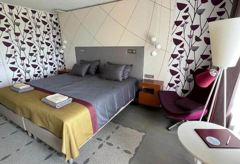 اتاق لوکس, Vaibla Holiday Center