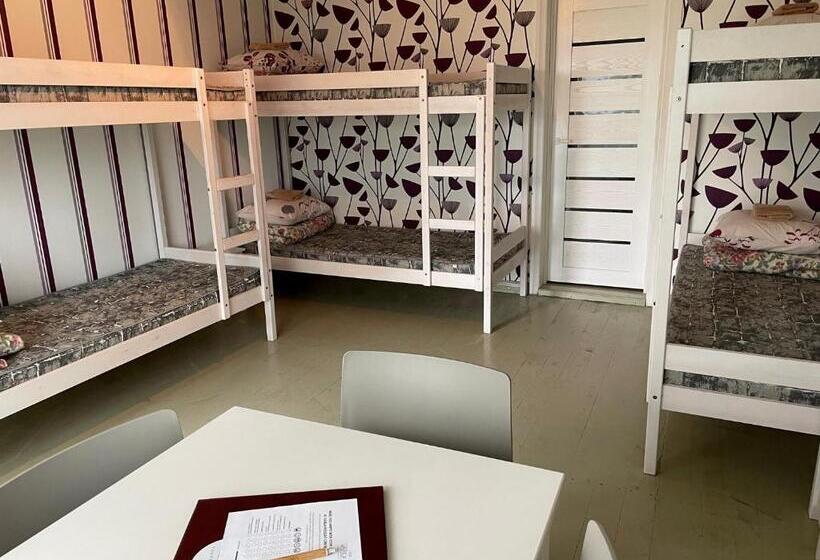 اتاق خانوادگی, Vaibla Holiday Center