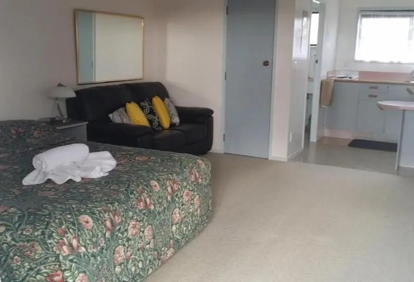 استودیوی لوکس, Norfolk Motel & Campervan Park