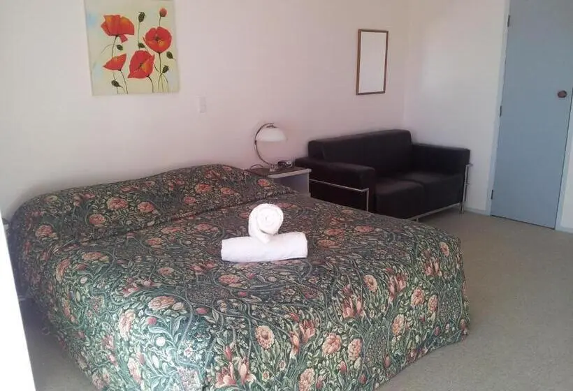 استودیوی لوکس, Norfolk Motel & Campervan Park