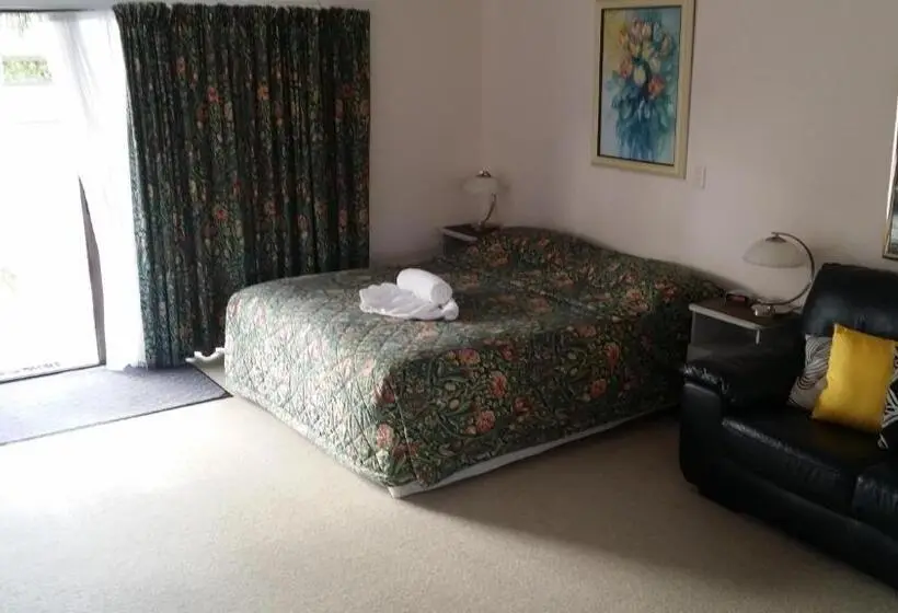 استودیوی لوکس, Norfolk Motel & Campervan Park