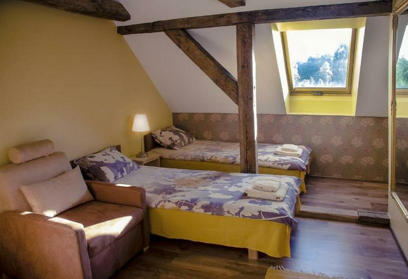 اتاق استاندارد, Pööni Tavern & Guesthouse