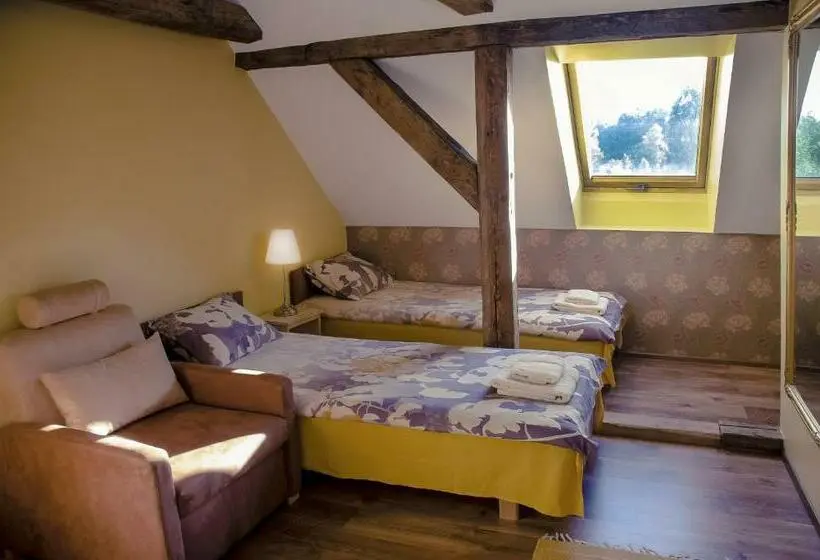 اتاق استاندارد, Pööni Tavern & Guesthouse