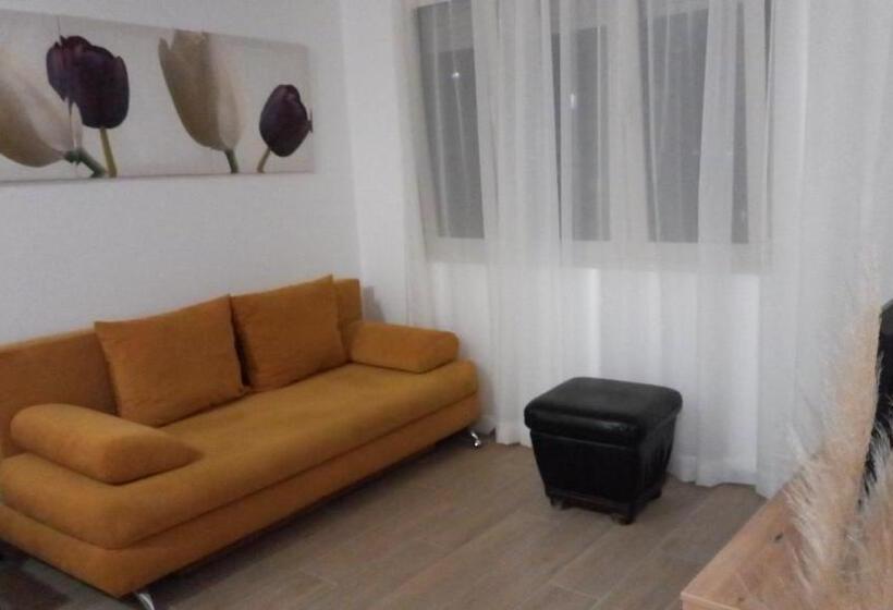 آپارتمان 1 خوابه, Solaris Apartments