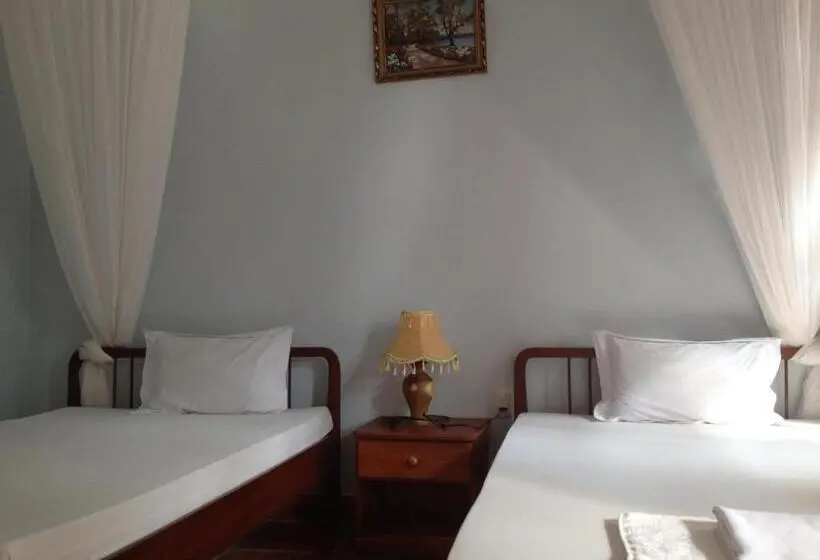 اتاق استاندارد چهار تخته, Hiep Hoa Resort