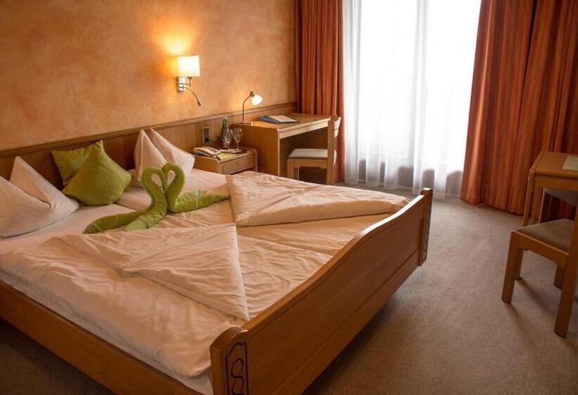 Номер Стандарт с Балконом, Pension Birkenhof