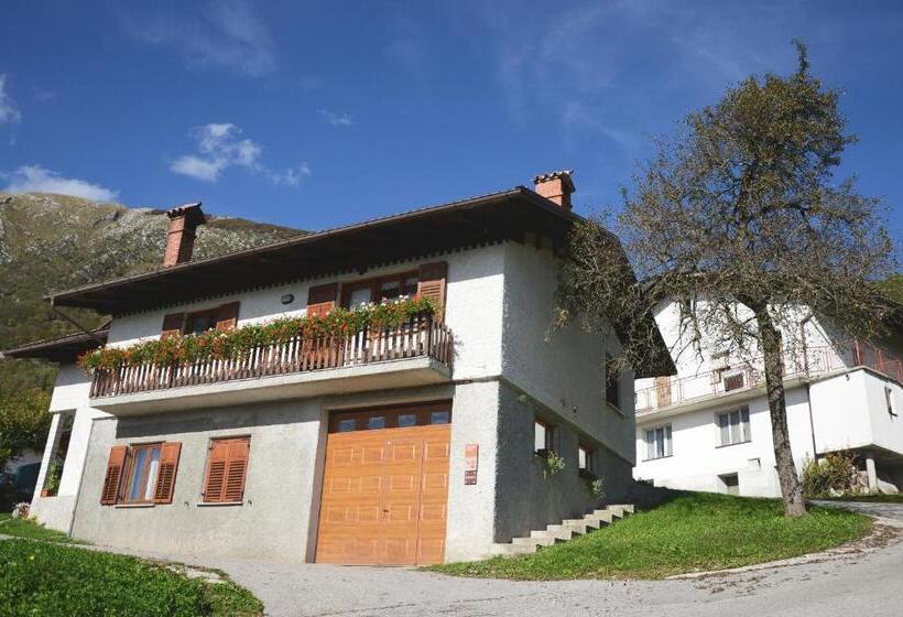 آپارتمان 1 خوابه با چشمانداز, Tourist Farm žvanč