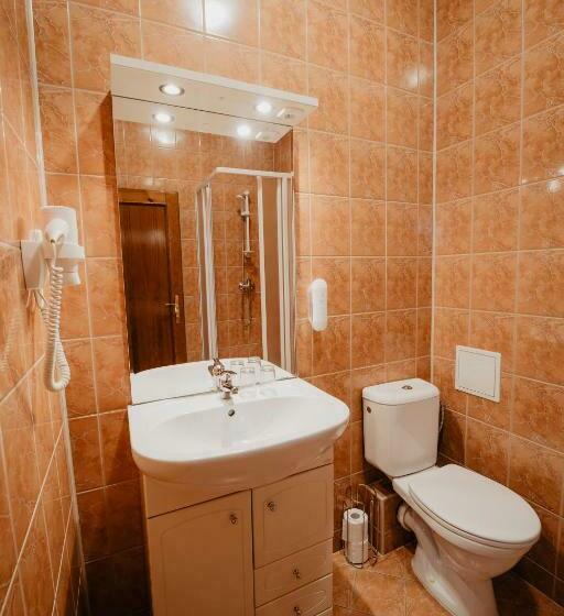 غرفة قياسية مزوَّدة بشُرفة, U Lípy