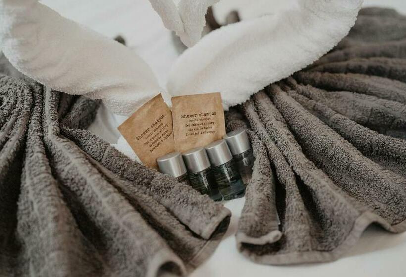 غرفة قياسية مزوَّدة بشُرفة, U Lípy