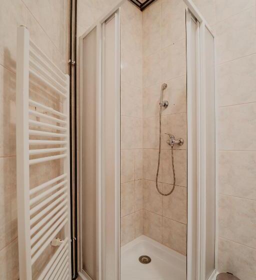 غرفة قياسية, U Lípy