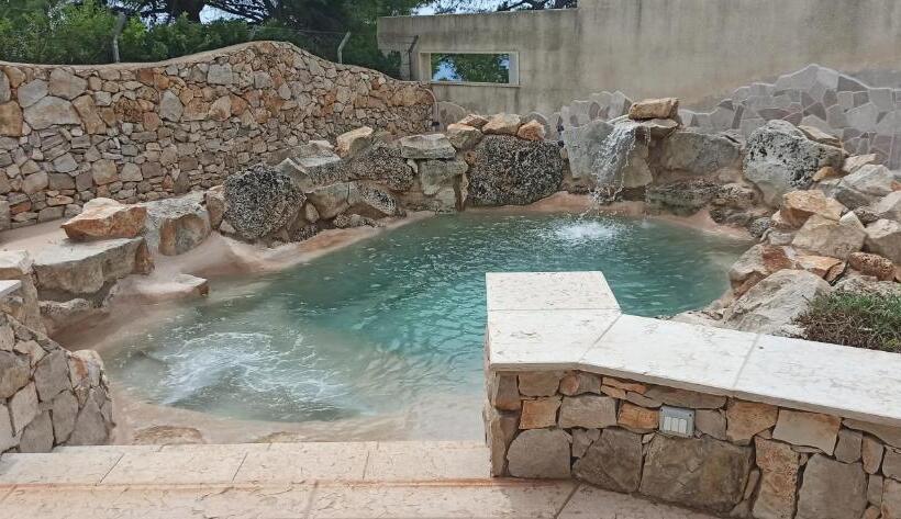 إستوديو قياسى مطل على البحر, Byb Cà Del Mar