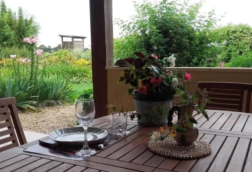 Perhebungalow, Maison D Hôtes Afrika Du Queyroux