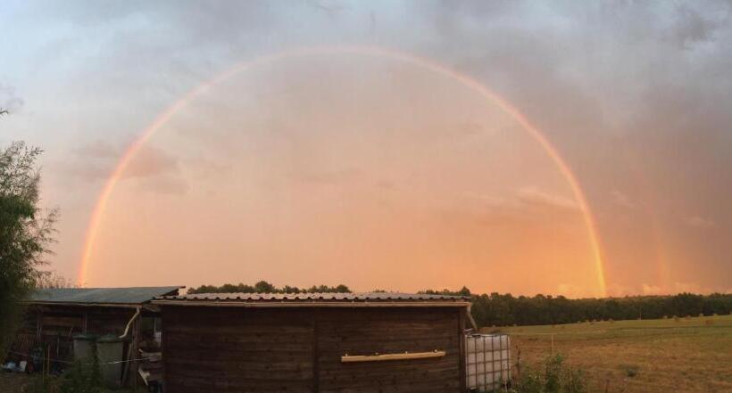 Семейное Бунгало, Maison D Hôtes Afrika Du Queyroux