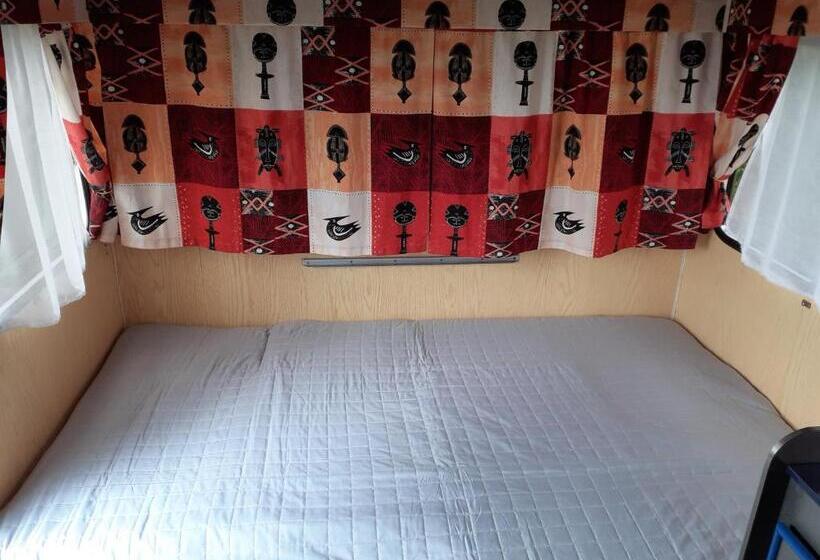 Семейное Бунгало, Maison D Hôtes Afrika Du Queyroux