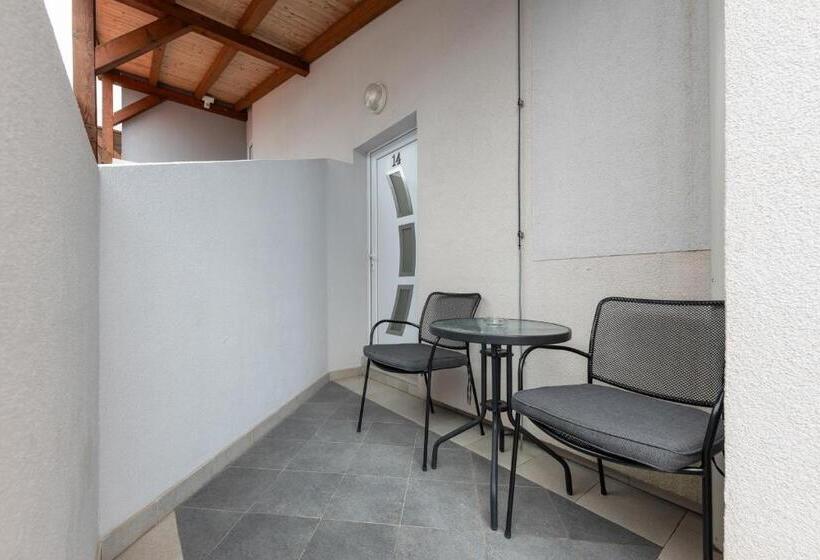 标准间带游泳池, Aparthotel Plat