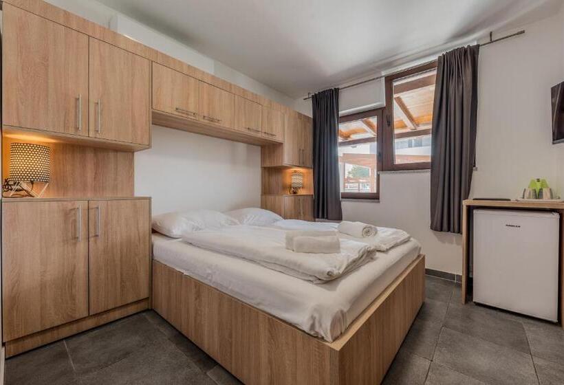 标准间带游泳池, Aparthotel Plat