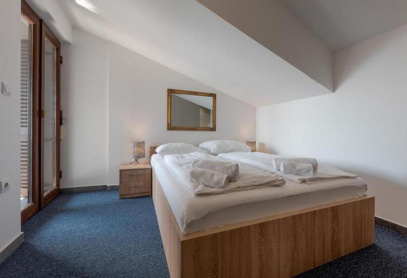 Студио Стандарт Вид на Море с Балконом, Aparthotel Plat