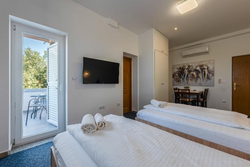 标准工作室带阳台, Aparthotel Plat